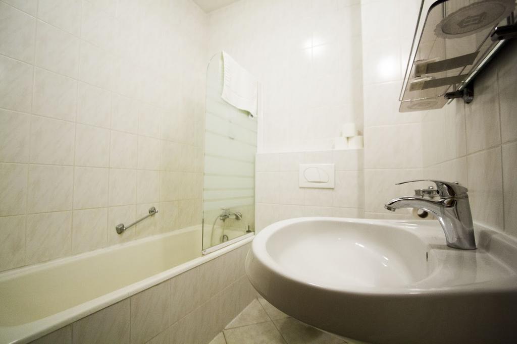 Dominika Apartman Hotel ブダペスト エクステリア 写真