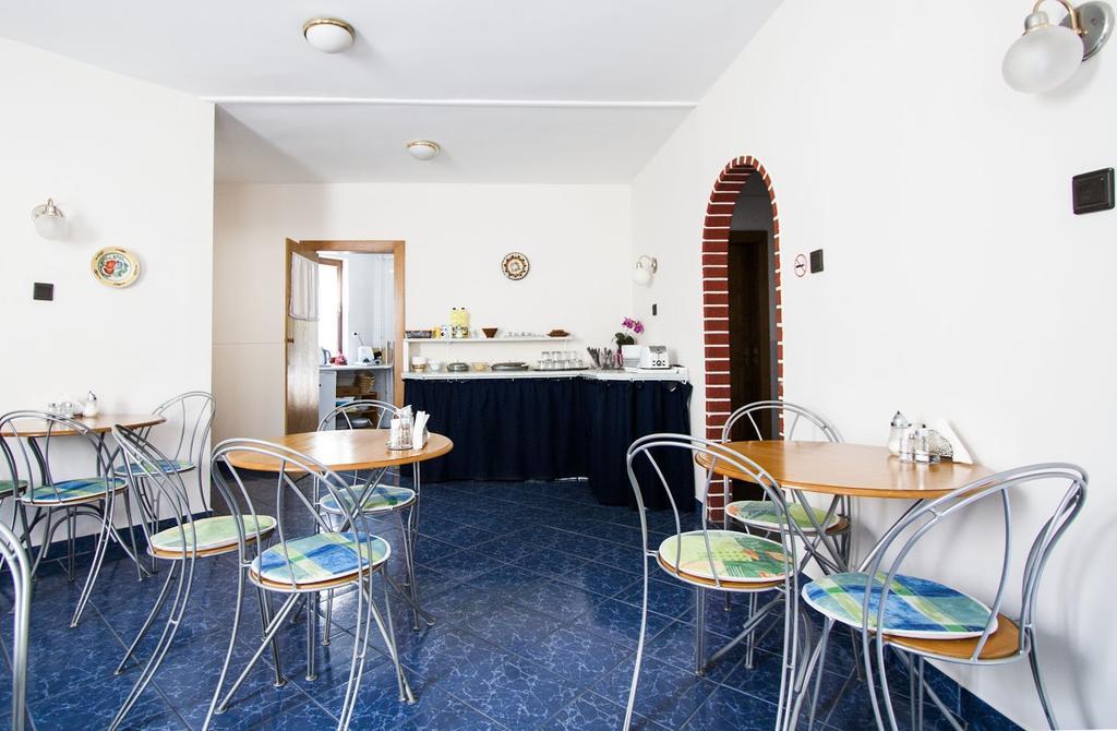 Dominika Apartman Hotel ブダペスト エクステリア 写真