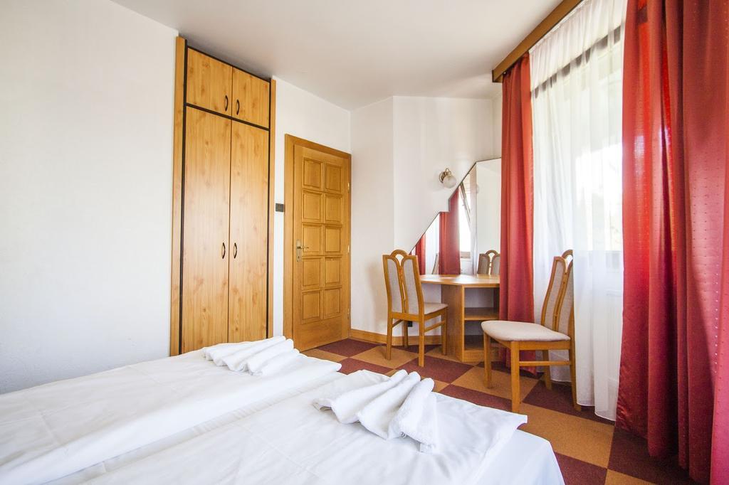 Dominika Apartman Hotel ブダペスト エクステリア 写真