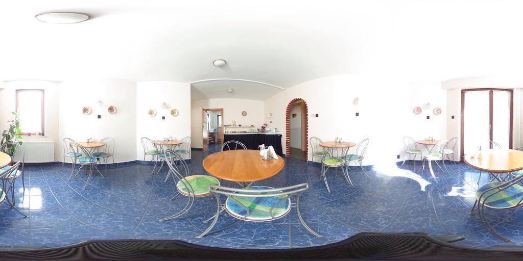 Dominika Apartman Hotel ブダペスト エクステリア 写真