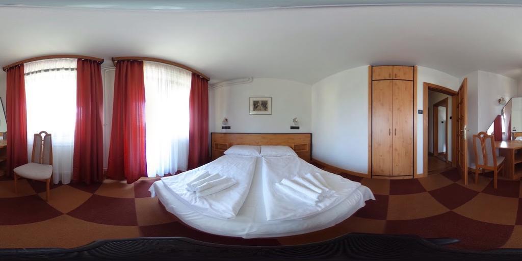 Dominika Apartman Hotel ブダペスト エクステリア 写真